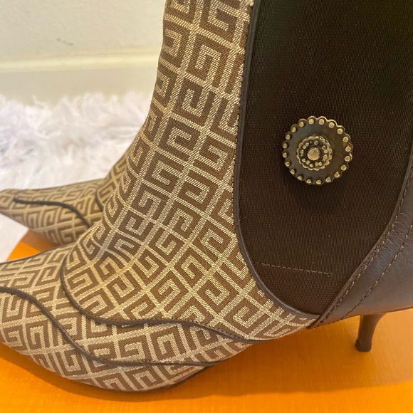 Givenchy ankle booties size 38 - Picture 2 of 10